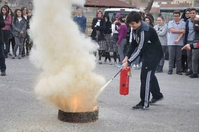 Fen Lisesi &Ouml;ğrencilerine Yangın Eğitimi 2