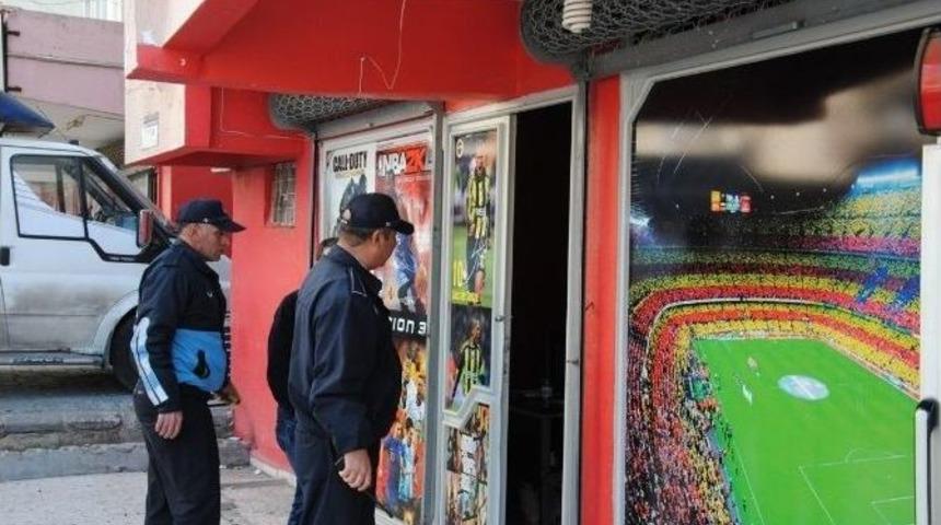 Şanlıurfa&rsquo;da Kafelerin İ&ccedil;i, Dışarıdan G&ouml;r&uuml;lebilecek