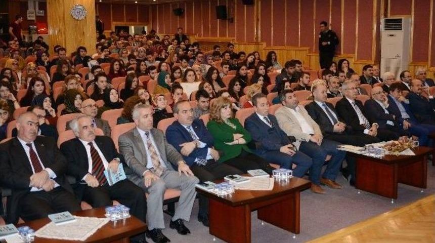 B&uuml;&rsquo;de Erol G&uuml;ng&ouml;r Anıldı