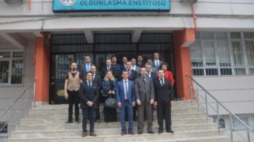 Mobil Eğitim İ&ccedil;eriği Geliştirme Eğitmen Eğitimi Kursiyerleri Sertifikalarını Aldı