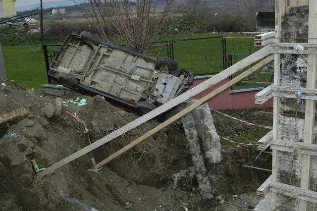 Hurdaya Dönen Otomobilden Yara Almadan Çıktı