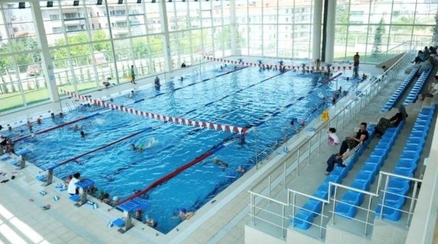 Nil&uuml;fer Belediyesi Havuzlarının Kalitesi Tescillendi