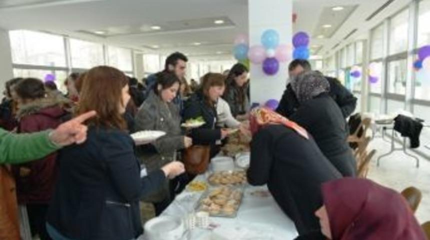 Kadın Derneklerinden Yardım Kermesi