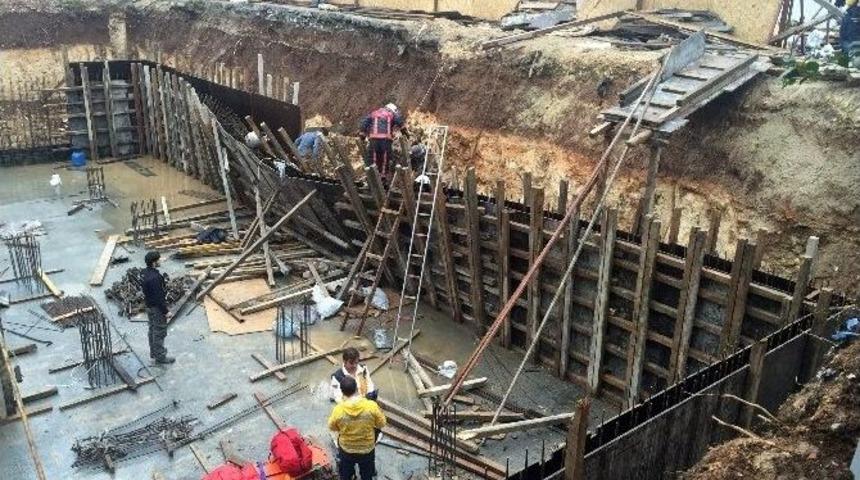 G&ouml;&ccedil;&uuml;k Altında Kalan İş&ccedil;i Kurtarıldı