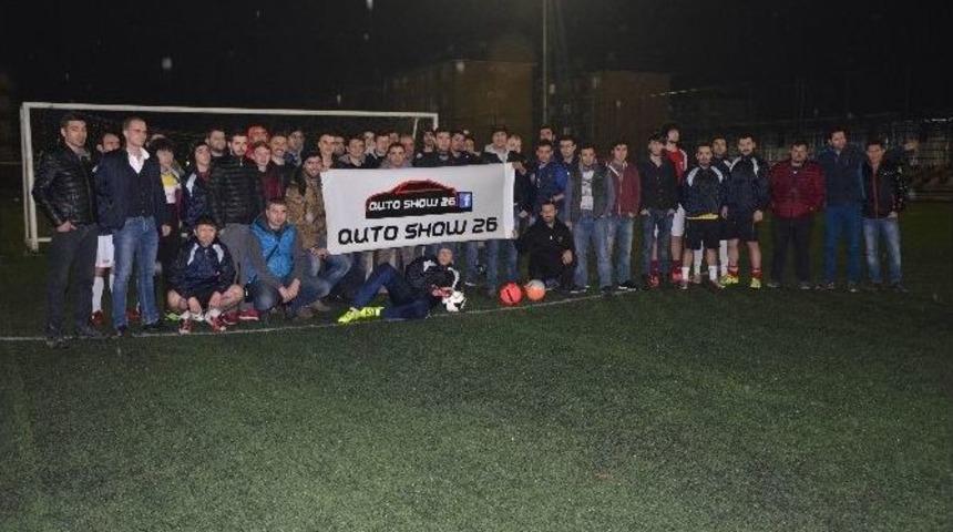 2 Eyl&uuml;l Spor Kul&uuml;b&uuml;&rsquo;ne Auto Show 26&rsquo;dan Destek