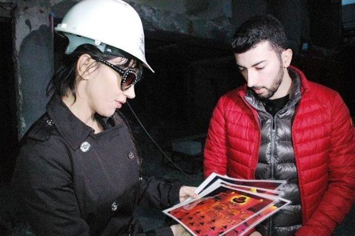 Hande Yener Baretini Taktı, İnşaata Girdi G5