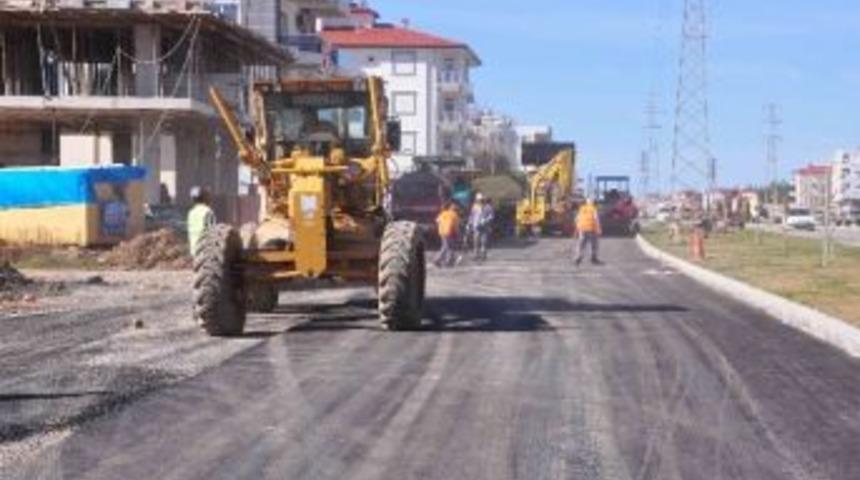 Manavgat Sarılar&rsquo;a Sıcak Asfalt