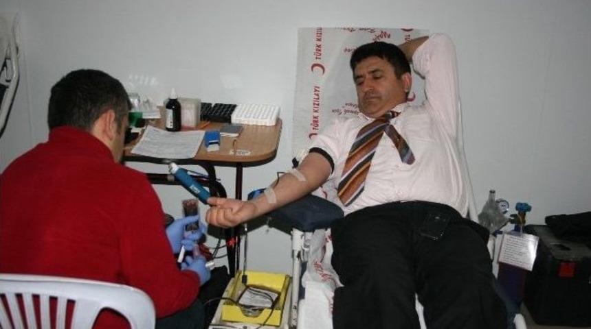 Vergi Memurları Kan Bağışında Bulundu