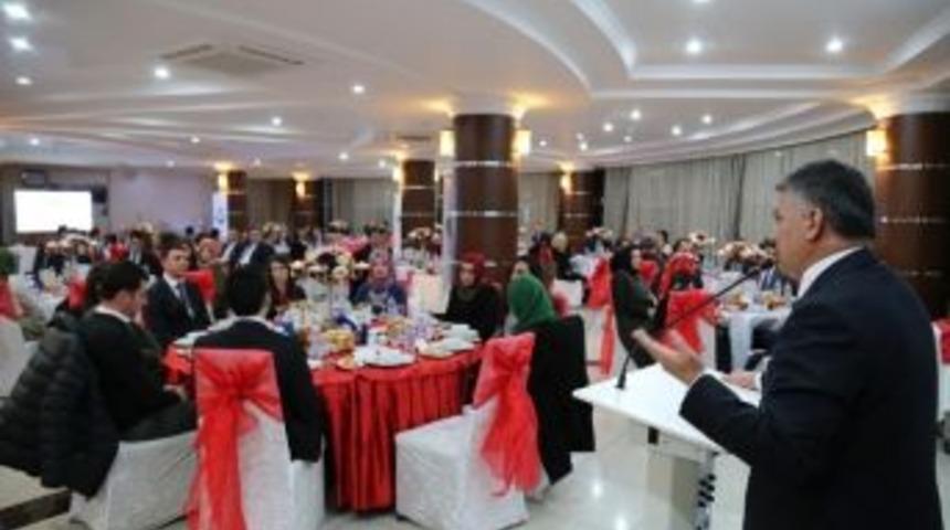 Rize&rsquo;de Eğitime Renk Katanlar &Ouml;d&uuml;llendirildi