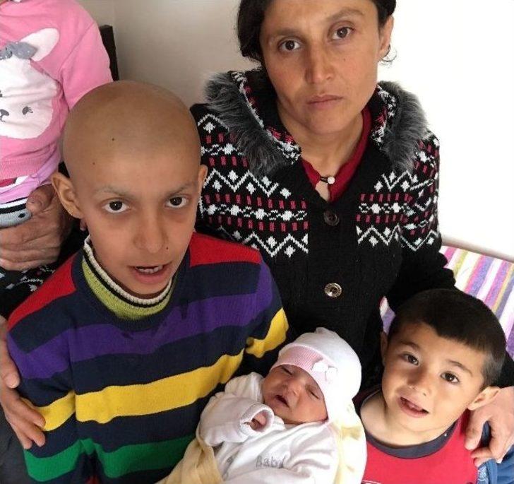 Minik Yasemin Kanserli Ağabeyine Can Katacak G1