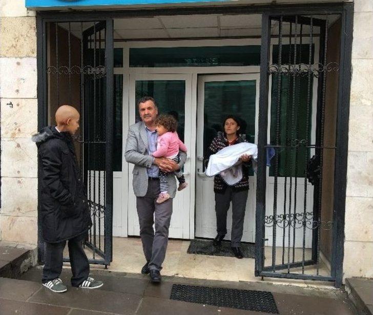 Minik Yasemin Kanserli Ağabeyine Can Katacak G4