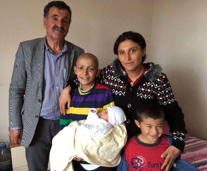 Minik Yasemin Kanserli Ağabeyine Can Katacak G5