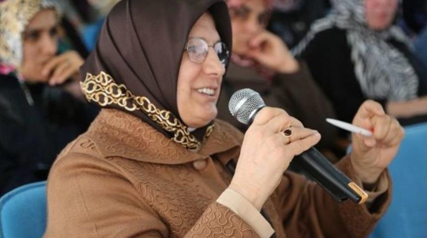 Başakşehir&rsquo;de &rsquo;bi Kahve Bi Dergi&rsquo; S&ouml;yleşileri Başladı