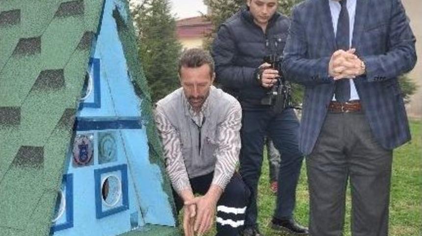 İneg&ouml;l Belediyesi&rsquo;nden Kedi Evleri