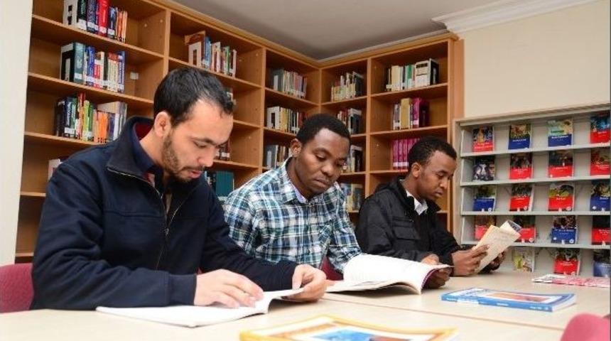 140 &Uuml;lkeden Abt&uuml;&rsquo;ye &Ouml;ğrenci Gelecek