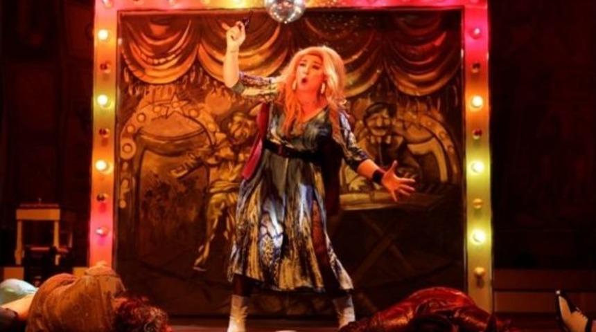 Afa&rsquo;da "tersine D&uuml;nya" İsimli Oyun Sergilendi