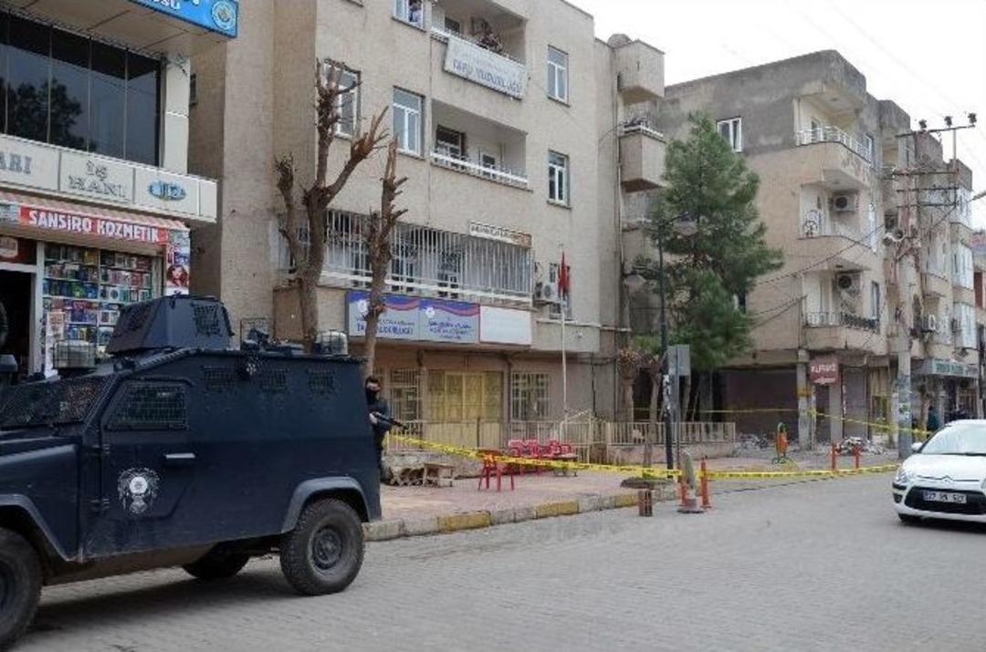 Viranşehir&rsquo;deki Ş&uuml;pheli Paketten G&uuml;&ccedil; Kaynağı &Ccedil;ıktı