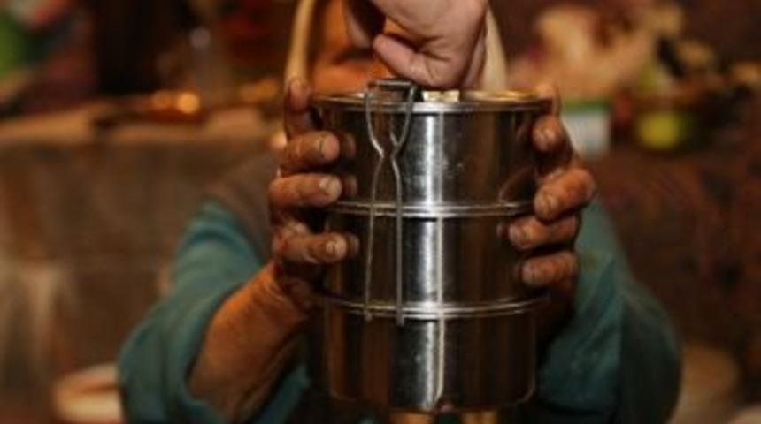 Sydv&rsquo;den Sıcak El