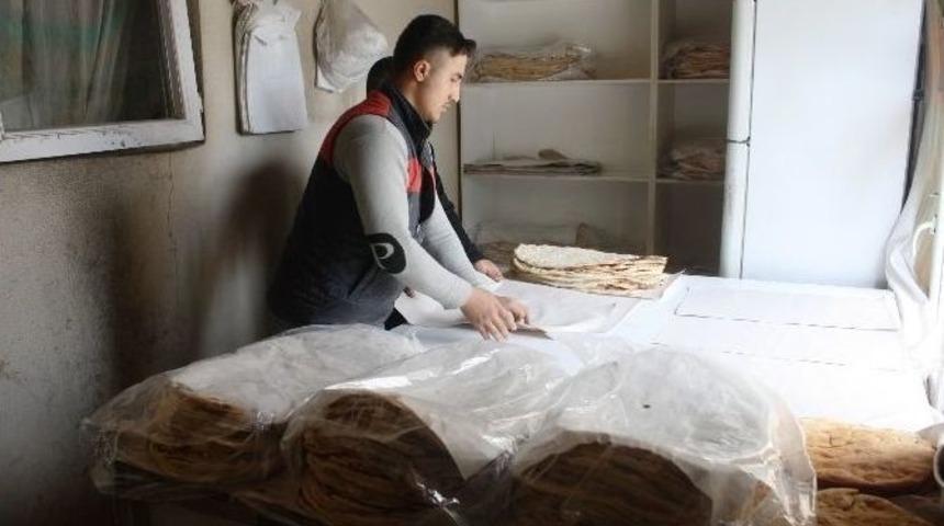 Hask&ouml;y&rsquo;de Tandır Ekmeğine İlgi