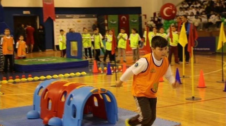 İneg&ouml;l&rsquo;de Spor Coşkusu