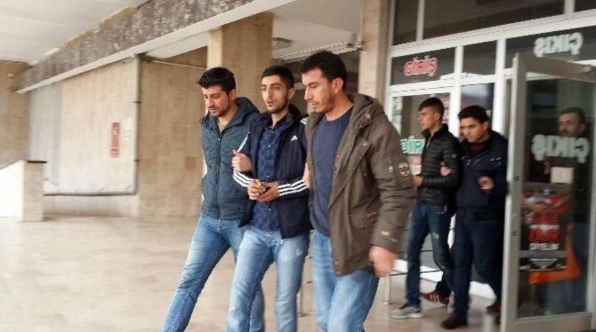 Biber Gazlı Soygunda Yakalanan 2 Şüpheli Tutuklandı