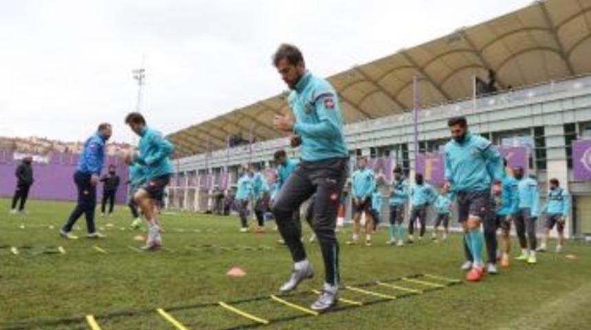 Osmanlıspor, Trabzonspor Ma&ccedil;ının Taktiklerine Başladı