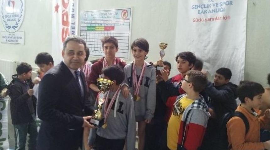 Finalli &Ouml;ğrenciler Y&uuml;zmede Başarılı Oldular