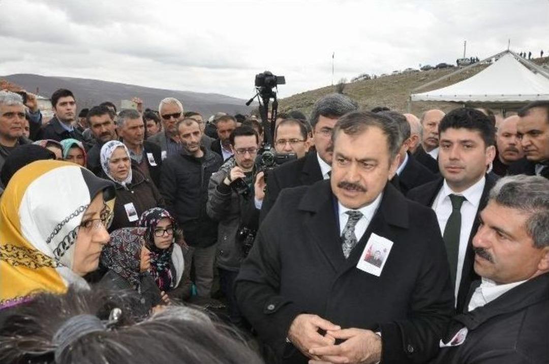 Şehidin Kız Kardeşi: &ldquo;ağlamayacağım, Dik Duracağım, Sen Ağlayanı Sevmezdin Ağabey&rdquo;