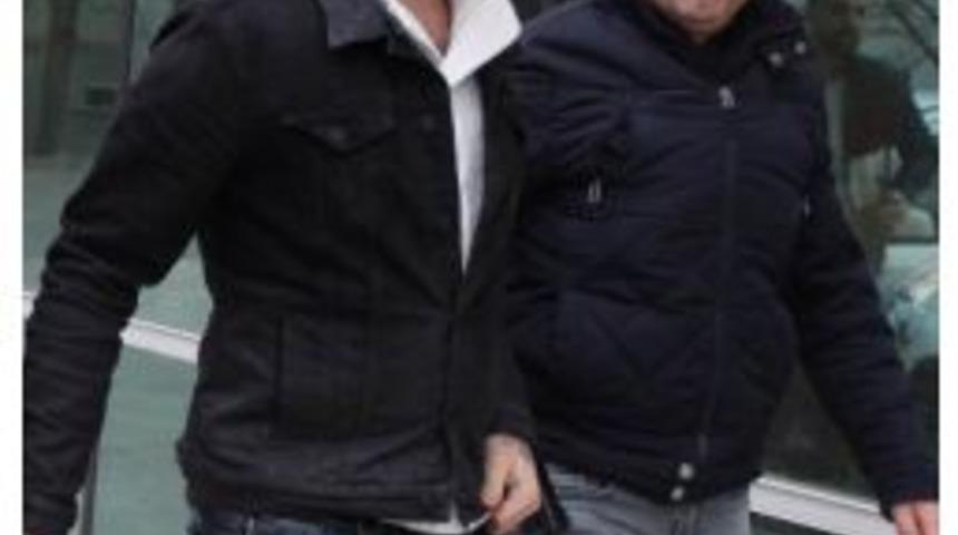 Silahla Ateş A&ccedil;maya Tutuklama