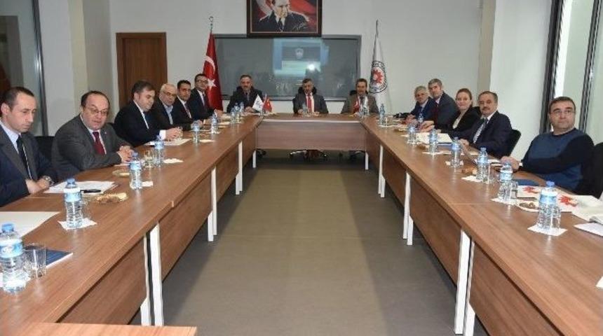 Manisa Kamu-&uuml;niversite-sanayi Planlama Ve Geliştirme Kurulu Toplandı