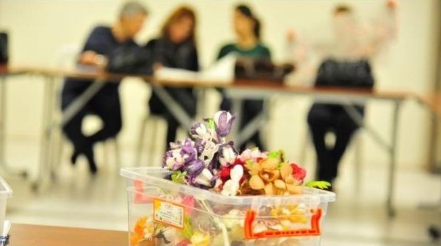 Kozadan &Ccedil;i&ccedil;eğe Bir Sanat Yolculuğu