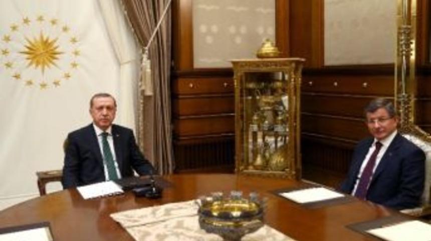 Başbakan Davutoğlu Cumhurbaşkanlığı K&uuml;lliyesi&rsquo;nde