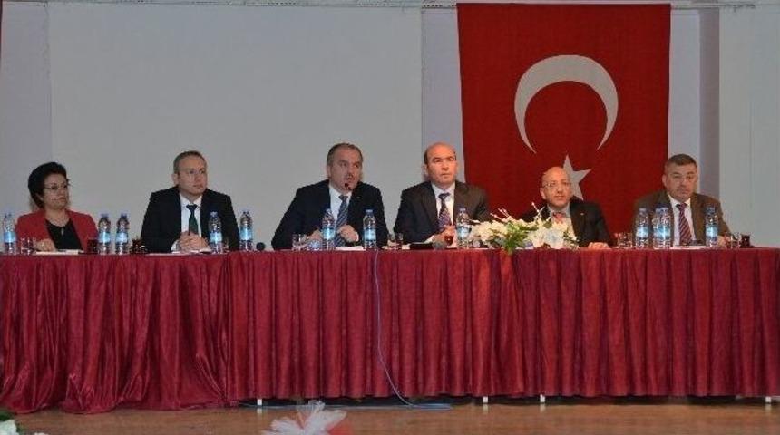 Başkan G&uuml;rlesin Muhtarlara Projeleri Anlattı