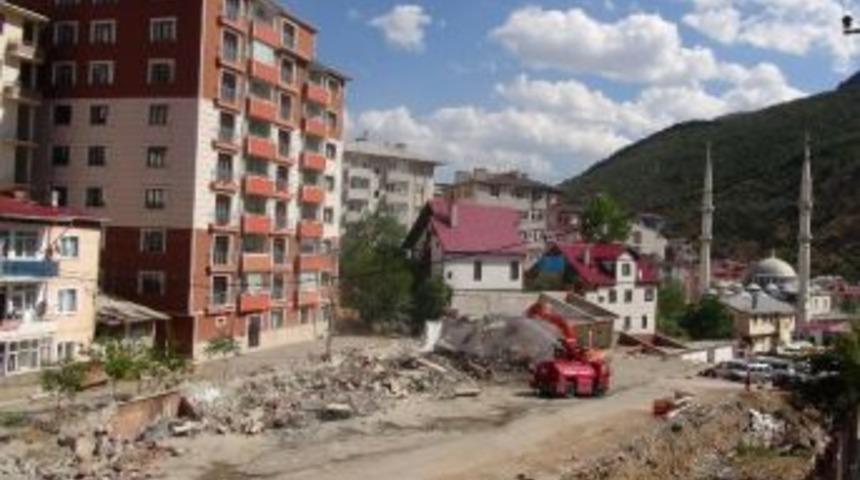 G&uuml;m&uuml;şhane&rsquo;nin Modern Pazar Yerindeki Engel Kalkıyor