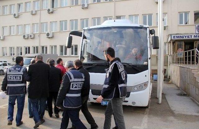 Bursa’da Örgüt Ve Ruhsatsız Silah Operasyonu Sonrası 13 Kişi Hakim Karşısında