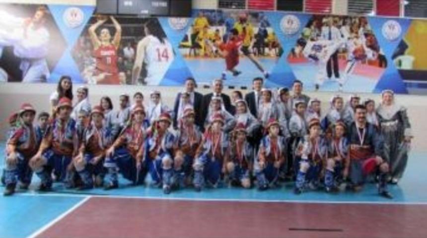 Halk Oyunlarının Yıldızı Mahmudiye Ortaokulu Oldu