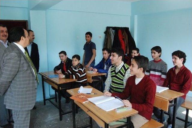 Suriyeli Öğrencilere İmam Hatip Lisesi Açıldı