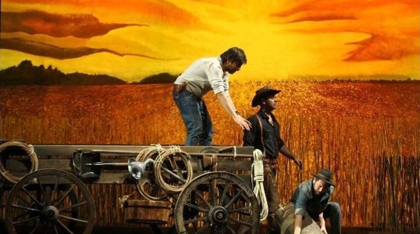 &ldquo;fareler Ve İnsanlar&rdquo; Tiyatro Oyununa Yoğun İlgi