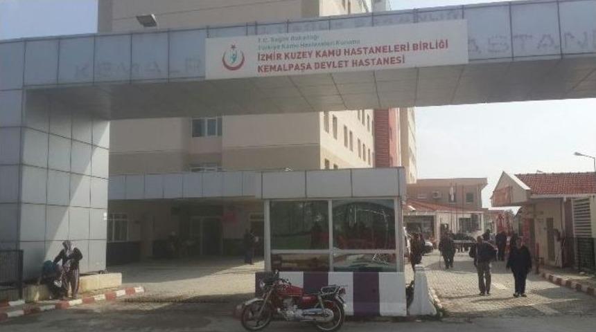 Kemalpaşa&rsquo;da 11 &Ouml;ğrenci Hastaneye Kaldırıldı