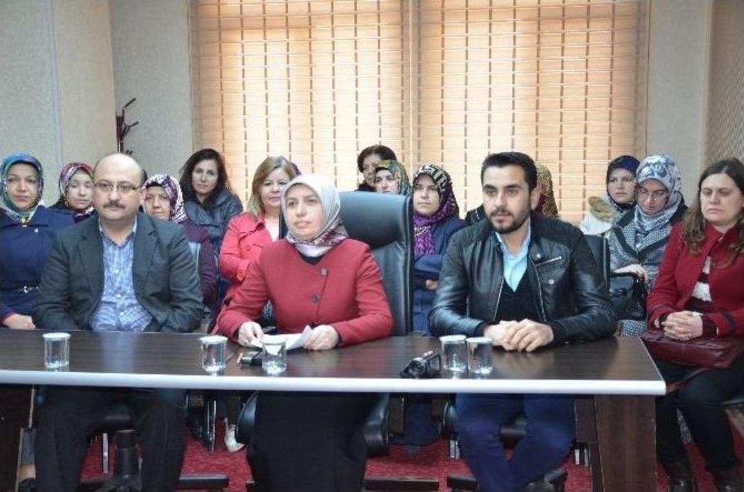 Ak Parti Bilecik Kadın Kolları Hocalı Katliamı&rsquo;nı Unutmadı