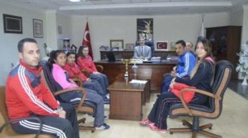 Başkan Şirin Masa Tenisinin Yıldızlarına Başarılar Diledi