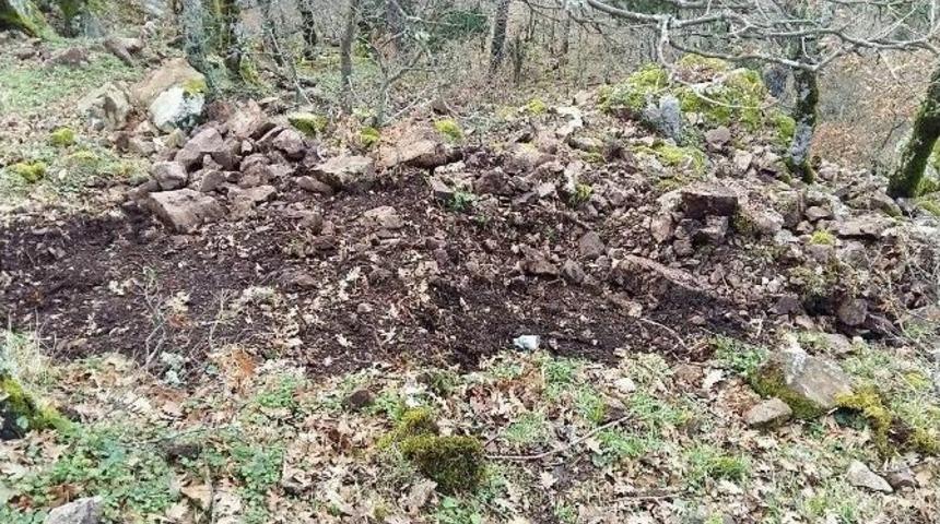 Define Avcısı Jandarmadan Ka&ccedil;arken D&uuml;şerek Yaralandı