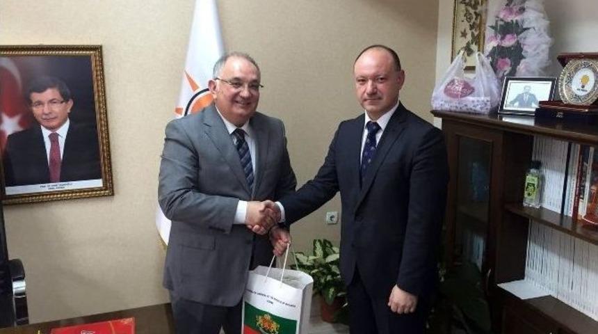 Bulgar Başkonsolos Valchev, Ak Parti İl Başkanı Akmeşe&rsquo;yi Ziyaret Etti