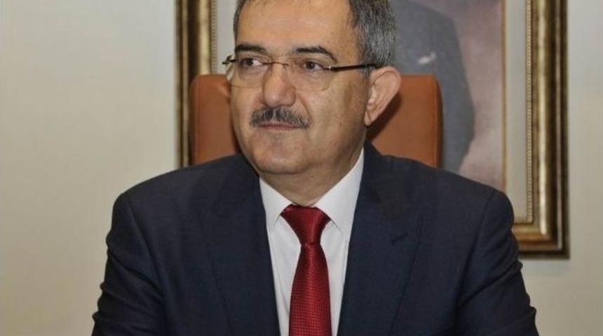 Rekt&ouml;r Şahin, Kamp&uuml;s&rsquo;e Yeni Bir Yaşam Alanı İnşa Ediyor