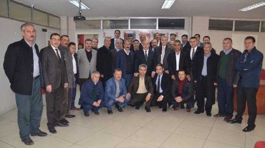 Muhtarlar Ak Parti&rsquo;de Bir Araya Geldi