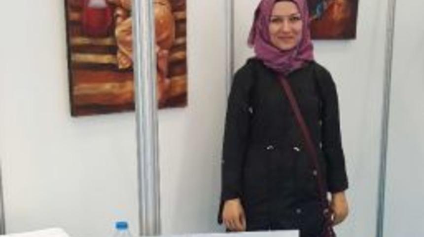 Engelli Ressam Semra &Ccedil;elik Unıcera Fuarı&rsquo;nda