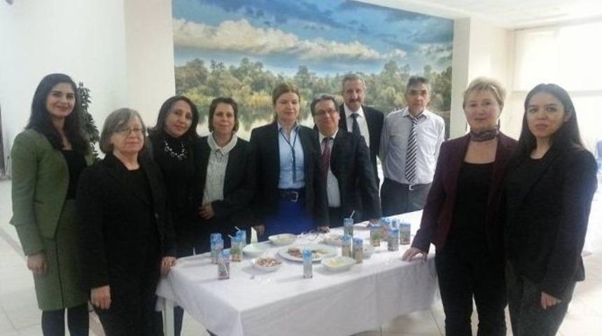 Eğitimci-yazar Şeny&uuml;zl&uuml;&rsquo;den "anlayarak Hızlı Okuma" Semineri