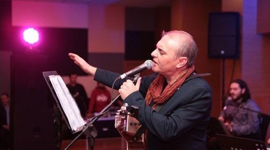 Barış Man&ccedil;o&rsquo;nun Şarkıları Seslendirildi