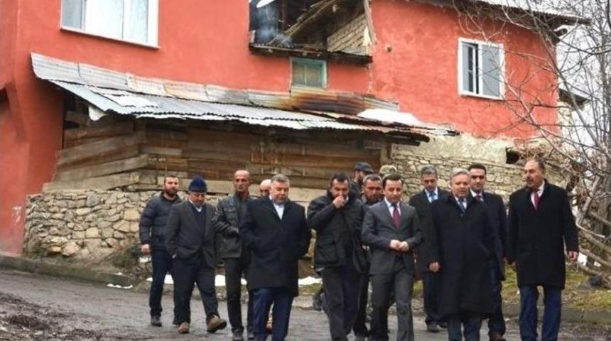 Vali Kahraman&rsquo;dan 100 Yaşındaki Şehit Anasına Ziyaret