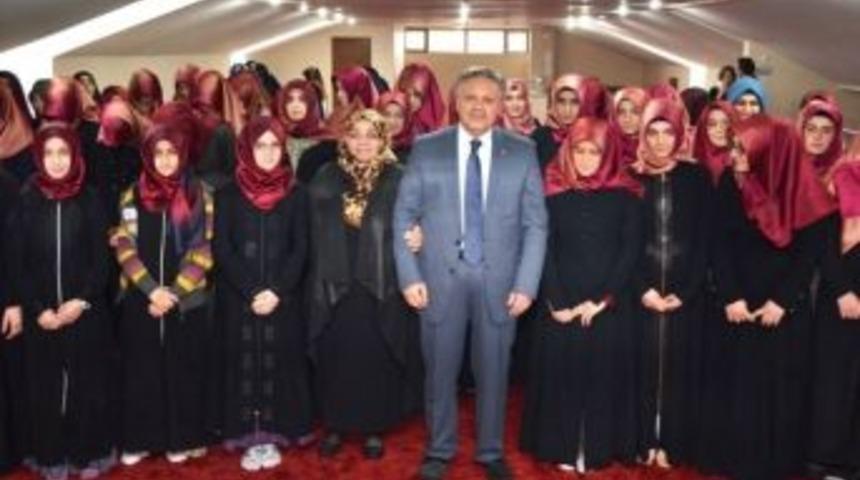 Vali Kahraman Ve Eşi Hatim Duası Programına Katıldılar